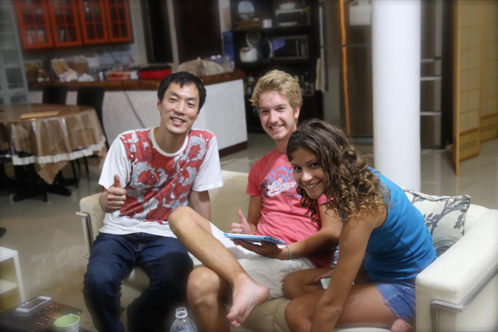 Dee Guest House มักตัน ภายนอก รูปภาพ