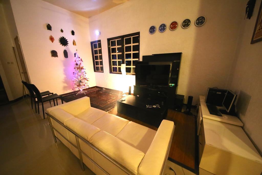 Dee Guest House มักตัน ภายนอก รูปภาพ