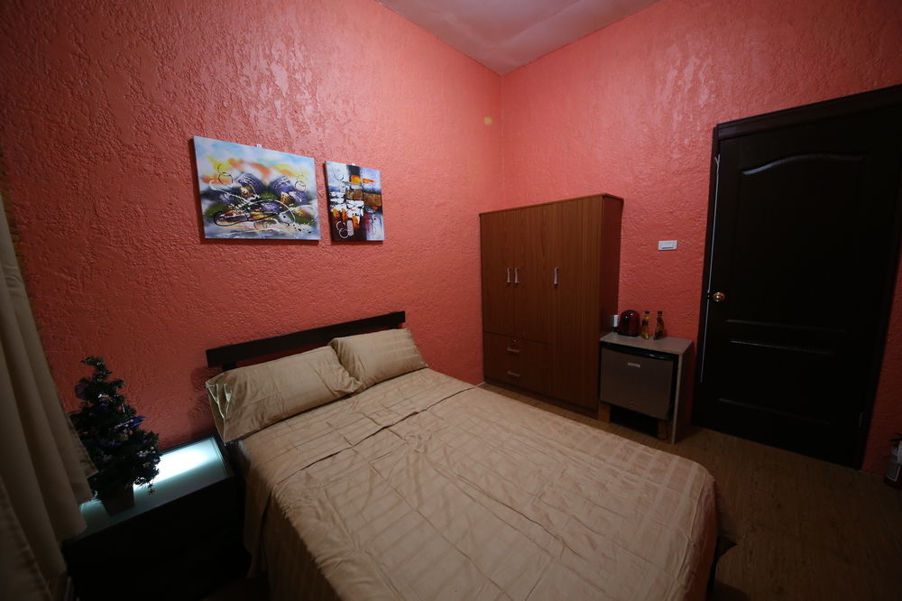 Dee Guest House มักตัน ภายนอก รูปภาพ