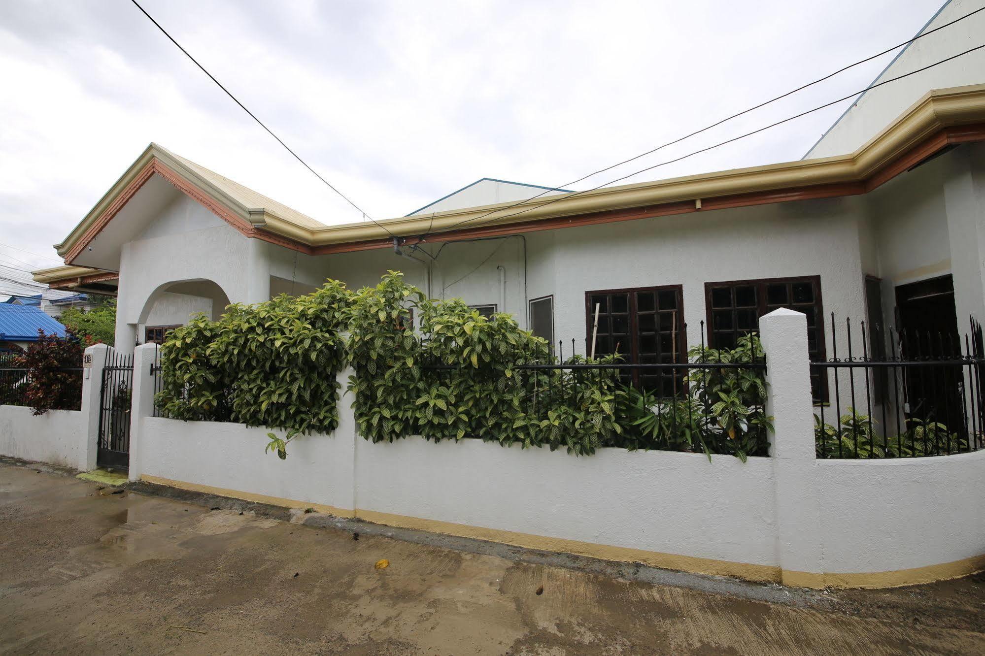 Dee Guest House มักตัน ภายนอก รูปภาพ