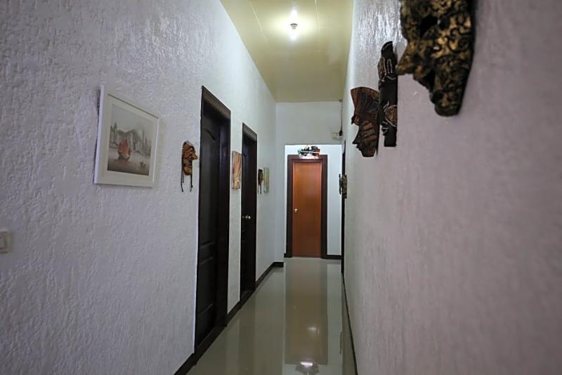 Dee Guest House มักตัน ภายนอก รูปภาพ